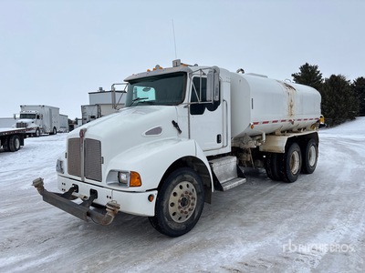 2006 Kenworth T300 4000 gal 6x4 Camion à eau