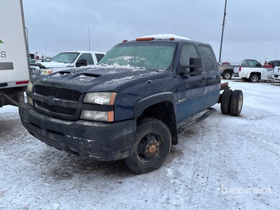 2007 Chevrolet Silverado 3500 4x4 Crew Cab Cabina y chasis (Inoperable)
