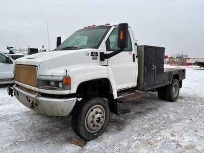 2005 GMC C5500 4x4 Camión Caja Abierta (Inoperable)