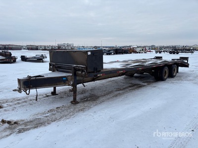 2006 Oasis 29 ft T/A Remolque Portamaquinaria