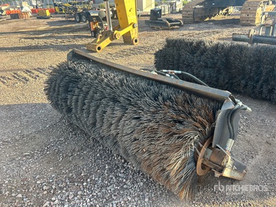 2000 Sweepster 532C7 84 in Schranklader Borstel