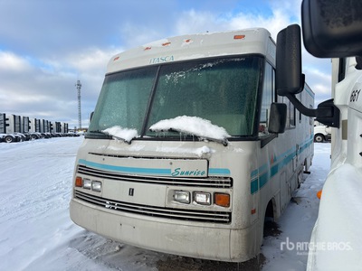 1994 Chevrolet P30 منزل متنقل (Inoperable)