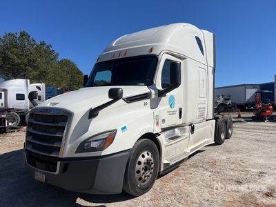 2019 Freightliner Cascadia 126 6x4 T/A Sleeper Truck Tractor