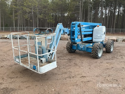 2004 Genie Z45/25 4WD Dual Fuel Articulating Boom Lift