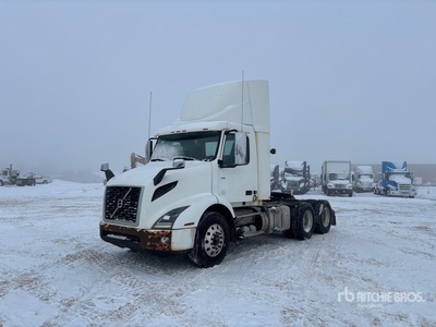 2019 Volvo VNR 6x4 T/A Day Cab Truck Tractor