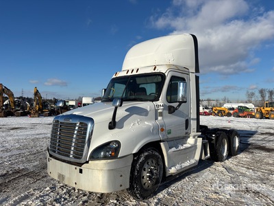 2017 Freightliner Cascadia 125 6x4 T/A Day Cab Truck Tractor