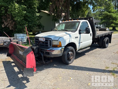 2001 Ford F-550 4x4 Flatbed Truck w/ Snow Plow