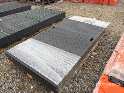 Quantity of (10) 4 ft x 8 ft Diamond Plated Ground Mats Varios, tienda, almacen, consumidor