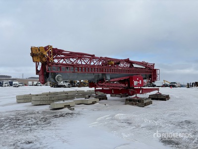 2007 Potain HDT80 13230 lb Self-Erecting Grúa torre