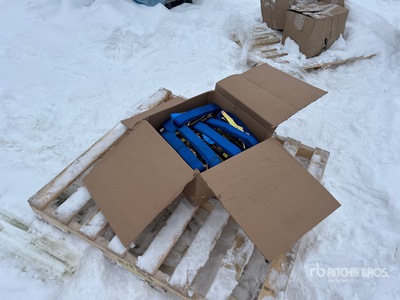 Quantity of (20) Straps ادوات صناعية متنوعة