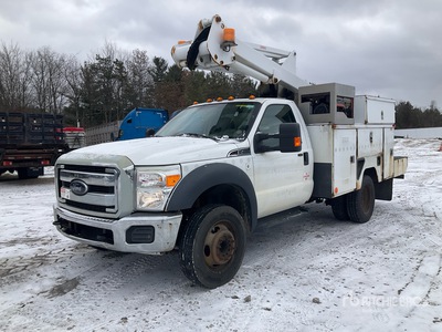 ETI ECT35SNT 35 ft on 2012 Ford F-450 XLT 4x2 Bucket Truck