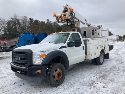 Altec AT235 35 ft on 2012 Ford F-450 XL 4x2 Bucket Truck