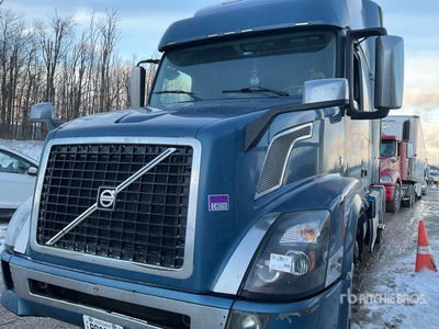 2013 Volvo VNL T/A Sleeper Truck Tractor