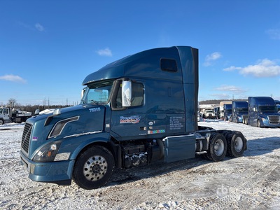 2013 Volvo VNL 6x4 Tracteur Routier Couchette