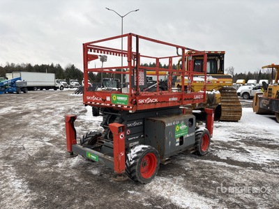 2018 Skyjack SJ6832 RT 4x4 Dual Fuel Scissor Lift