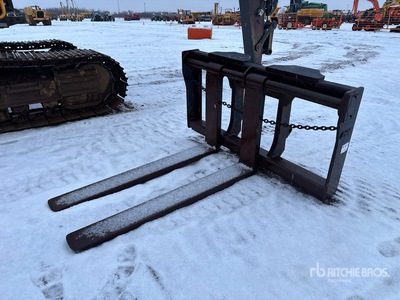 Imac WL040-FP72 68 in Q/C Wheel Loader Forks - Fits John Deere 544