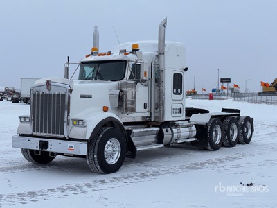 2021 Kenworth W900 8x6 Heavy Haul Tri/A Sleeper Truck Tractor