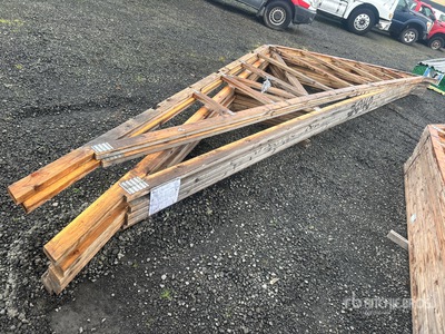 Quantity of (10) 24 ft Span Truss 木材