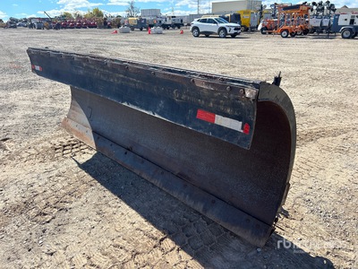 11 ft Chasse-neige - Fits Truck