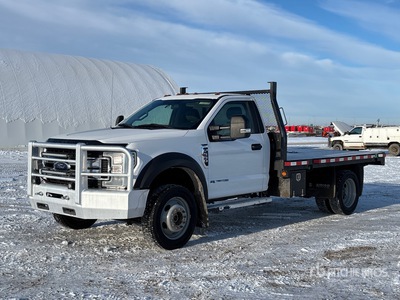 2019 Ford F-550 XLT 4x4 Camion à Plateau