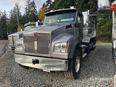 2025 Kenworth T880 14x4 Super 18 Five Axle Dump Truck