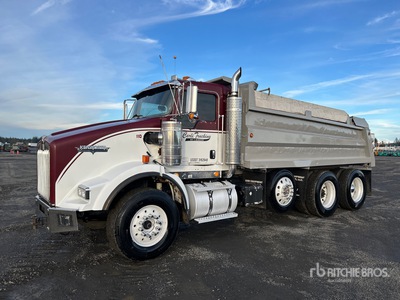 2004 Kenworth T800B 8x4 Tipper Truck