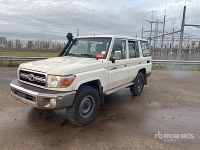 2020 Toyota Land Cruiser 4WD SUV