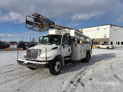 Altec AT40C 35 ft on 2009 International Bucket Trucks 4x2 Cable Placer Camion nacelle