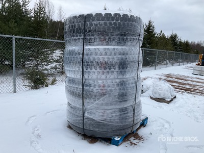 Quantity of (4) 20.5-25 Neumáticos - Fits Wheel Loader