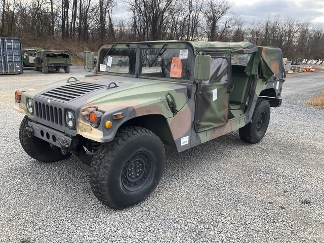 1989 AM General M1097R1 HMMWV 4 Door Soft Top w/Truck Body