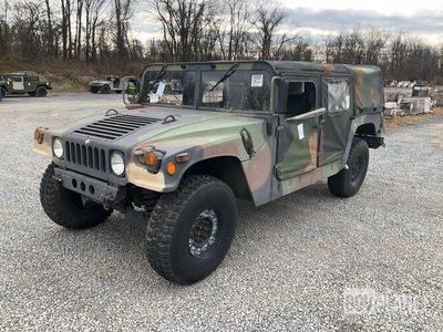 1989 AM General M1097R1 HMMWV 4 Door Soft Top w/Truck Body