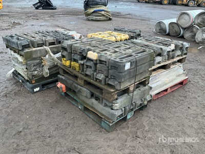 Quantity of (119) Heras Fence Feet