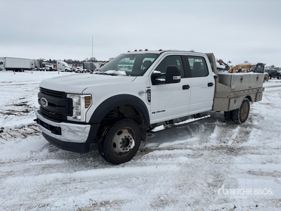 2019 Ford F-550 XL 4x4 Crew Cab Utility Truck