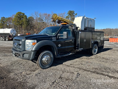2013 Ford F-550 4x2 Camion utilitaire