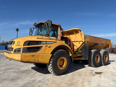 2014 Volvo A25G شاحنة قلابة مفصلية