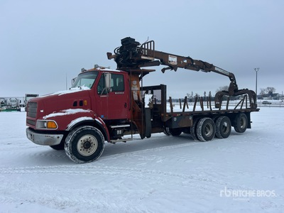 Sarko Knuckle Boom on 1997 Ford LT9513 8x4 شاحنة مع شبكة إمساك
