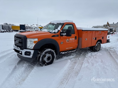 2014 Ford F-550 4x2 Utility Truck