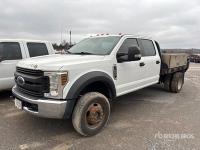2019 Ford F-450 XL 4x4 Crew Cab Flatbed Truck