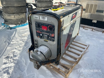 2013 Lincoln D300CC 300 A Skid-Mounted Soldadora motorizada