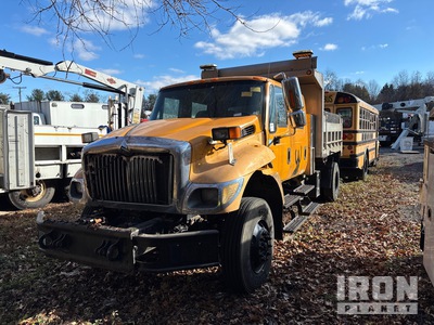 2006 International 7400 4x2 Crew Cab Wywrotka S/A (Inoperable)