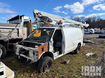 2012 Altec AT200AV 30 ft on 2012 Ford E350 4x2 バケツトラック (Inoperable)