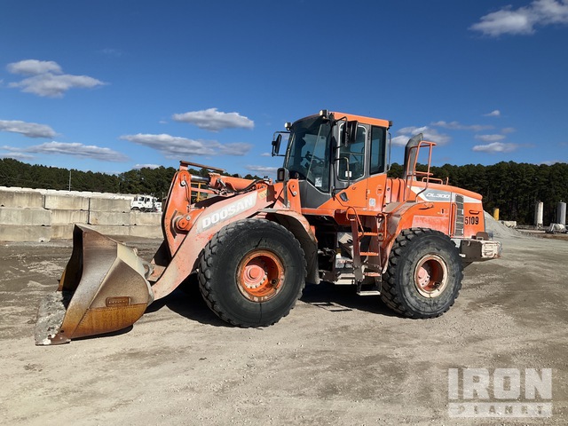 CARGADOR FRONTAL 2016 DOOSAN DL3005