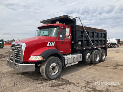 2015 Mack GU813 8x4 を見 Dump Truck