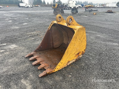 50 in Digging Excavator Bucket