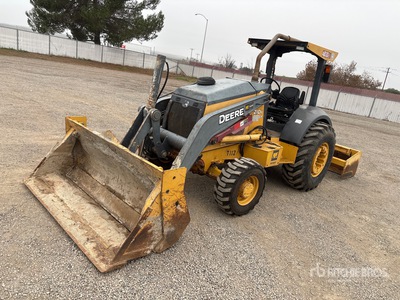 2013 John Deere 210K EP 4x4 جرافة تسوية الأراضي