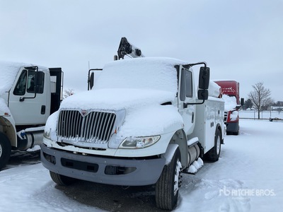 2013 International DuraStar 4400 4x2 Servicewagen