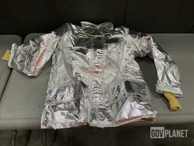 (7) Globe Proximity Fire Fighting Jackets