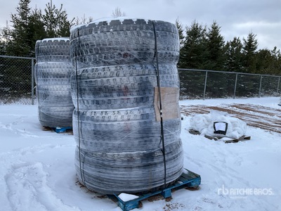 Quantity of (4) 20.5-25 Neumáticos - Fits Wheel Loader