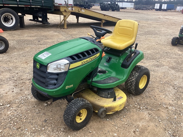 John Deere D125 Mower