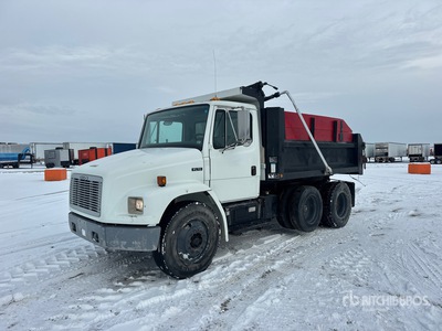 2000 Freightliner FL 70 4x2 Tri/A Dump Truck